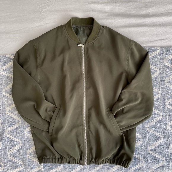 Oversized Bomber Jacket - Picture 2 of 4